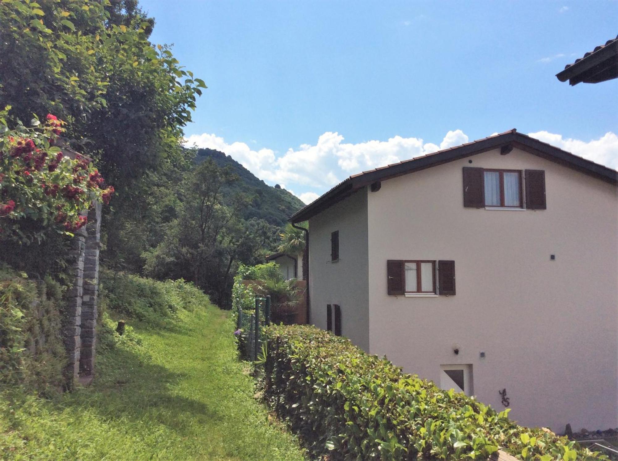 Residenza Al Castagno Duplex By Fewotessin Piazzogna Luaran gambar